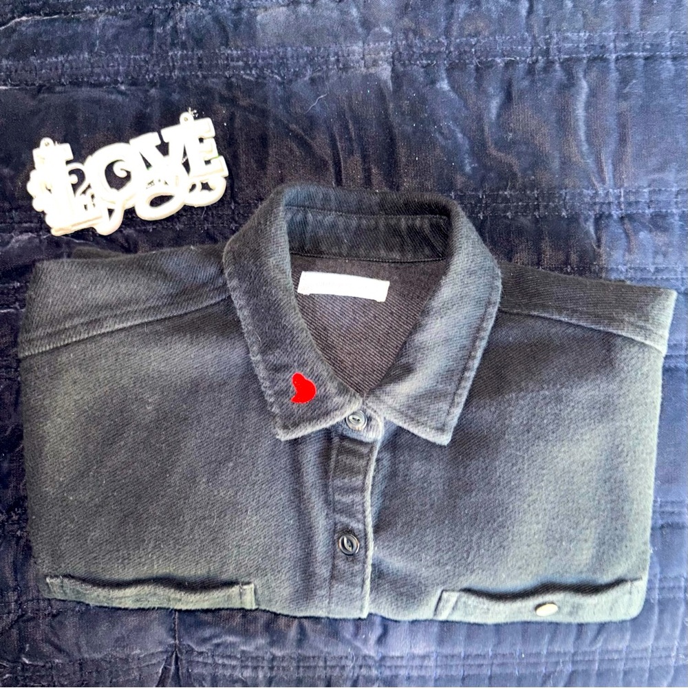 UNIQUE!!! Women’s XS/S Blanket Shirt. Custom embroidery, Gently worn